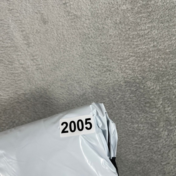 Guess USA Long Sleeve Shirt Mens Large Red‎ V-Neck Cotton Y2K 2000s - Picture 8 of 8